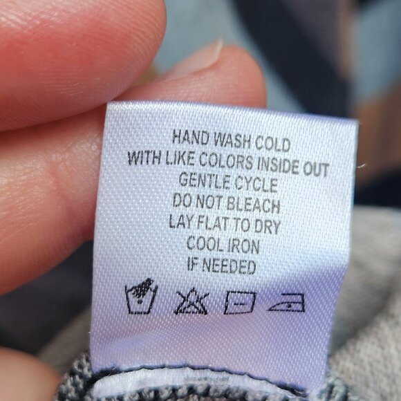 Tacera Plus Multicolor Knit Top Chevron Print Sharkbite Hem Blouse - Picture 10 of 10